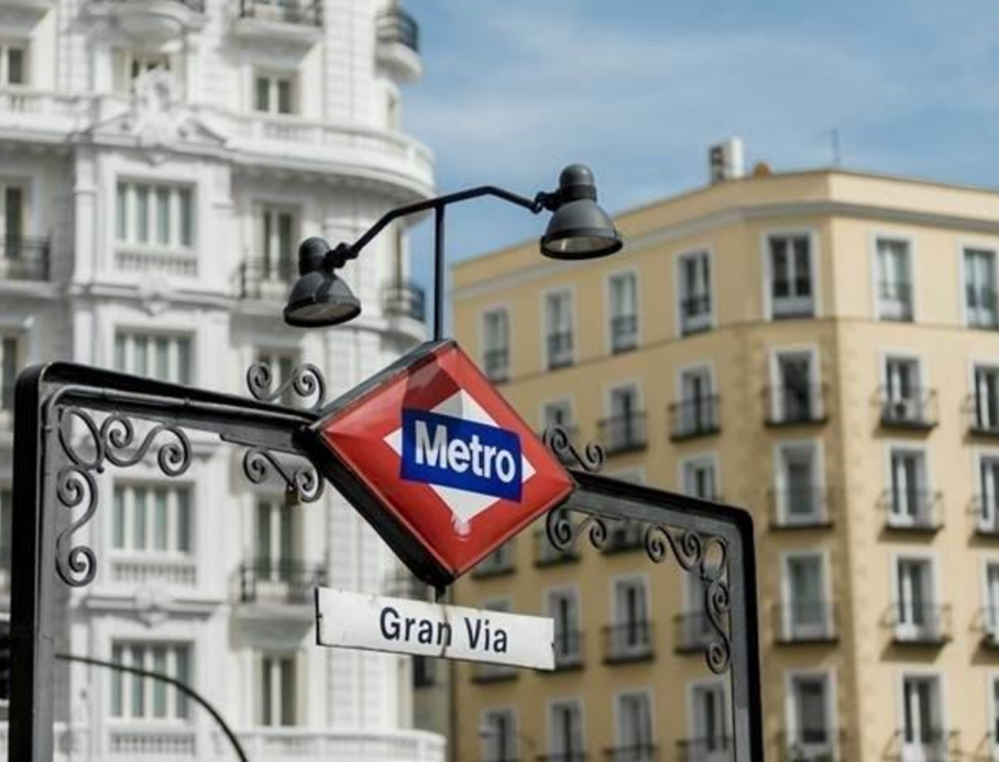 La comunicación visual está en todas partes. Pero esto no es casualidad, responde al hecho de que nos permite expresar un mensaje de manera rápida y efectiva.