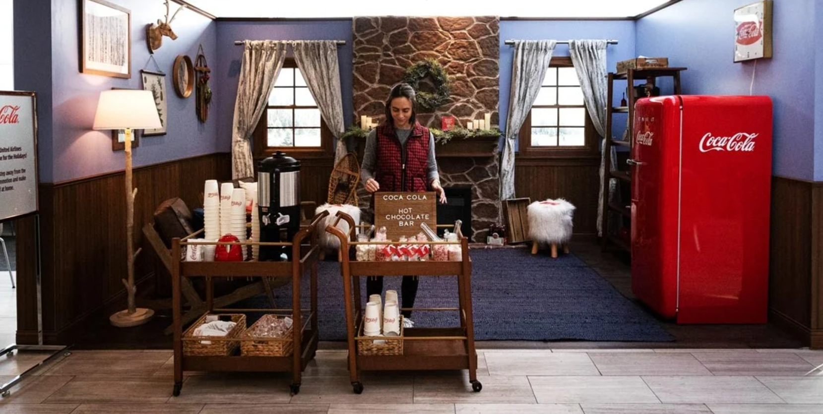 Coca-Cola, por su parte, ofrece a los viajeros una experiencia reconfortante en el Aeropuerto Internacional O'Hare de Chicago con una activación inmersiva que crea un oasis de descanso en un lugar tan ajetreado como es un aeropuerto internacional.